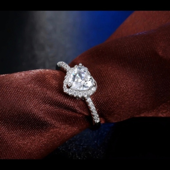 Silver Rhinestone Heart Promise Ring - Picture 3 of 3